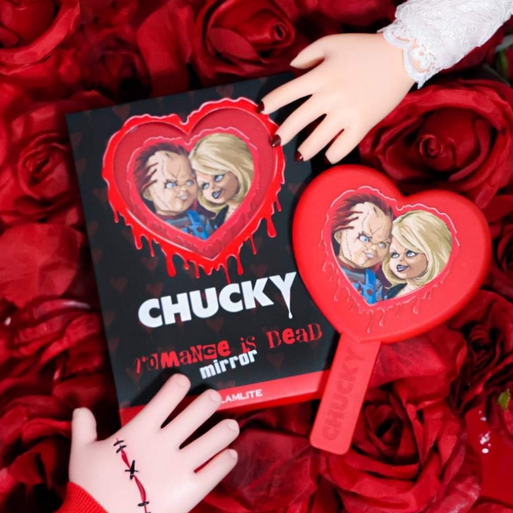 Chucky Hand Mirror - Picture 6 of 12